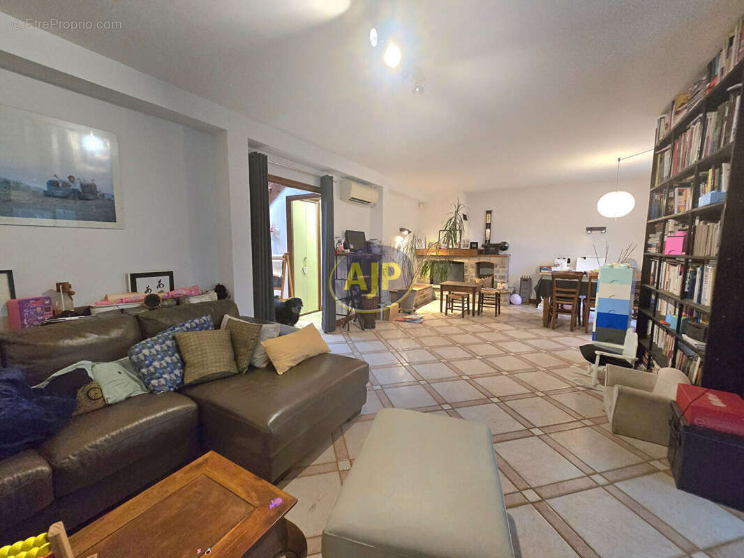 Maison à GUEMENE-PENFAO