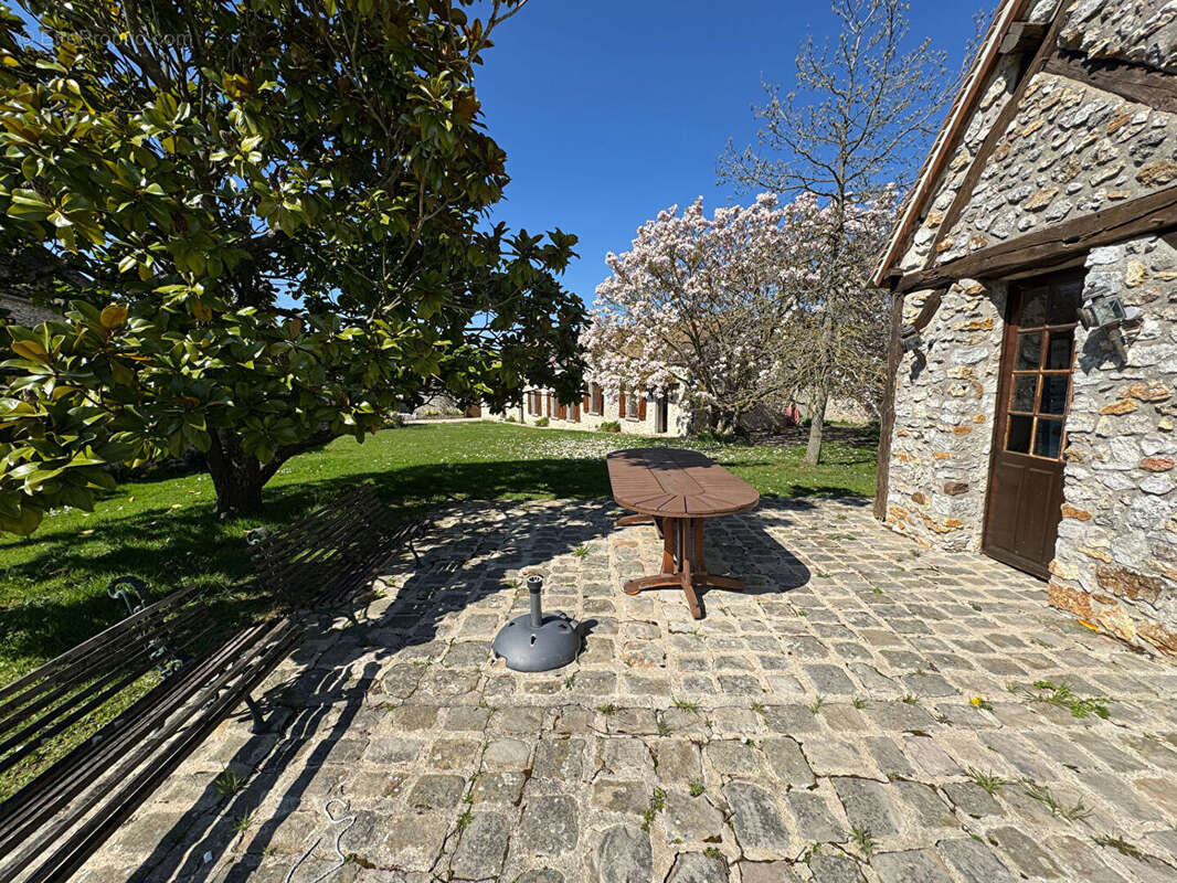 Maison à GARANCIERES