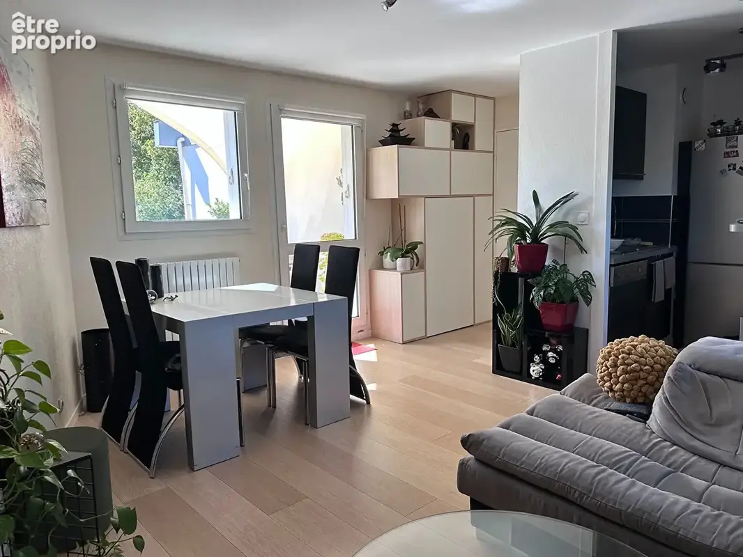 Nouveauté cogir immobilier  métro poterie  grand t2 de 57 m² au sol terrasse - photo 3