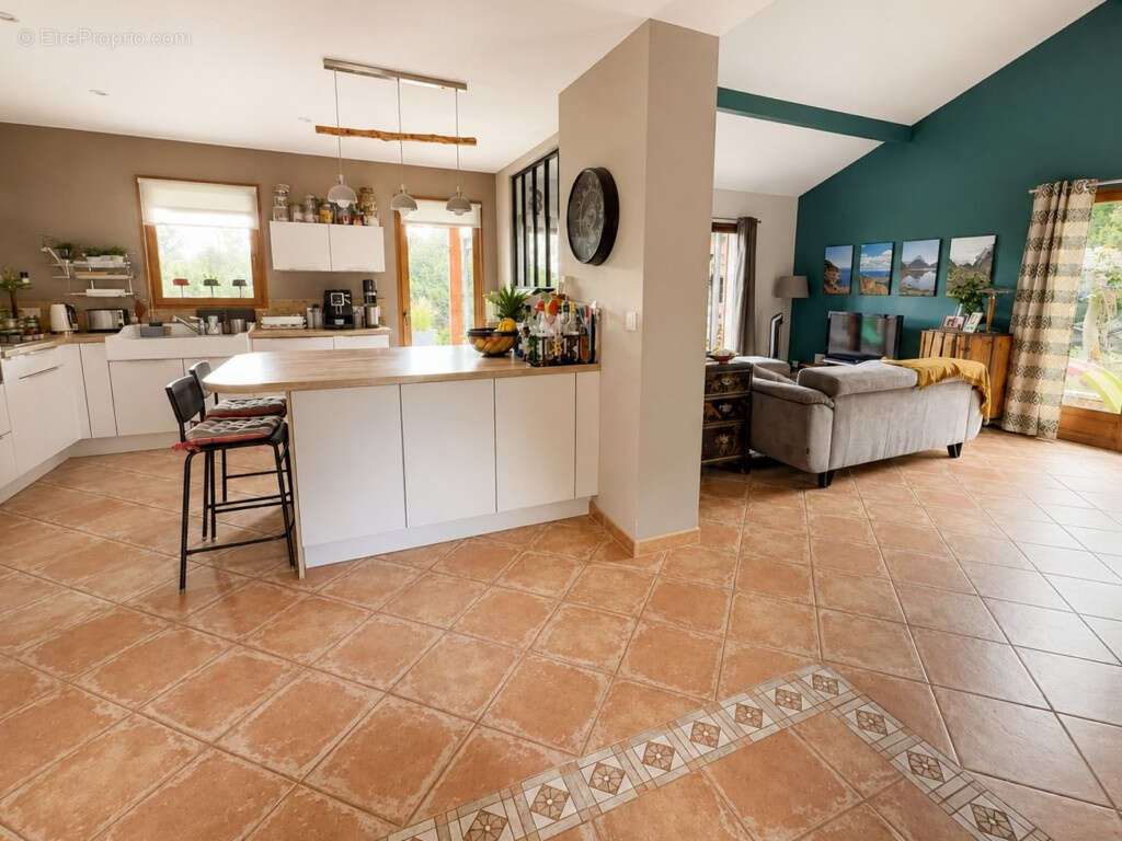 Maison à PRIAY