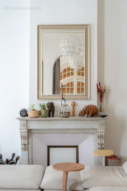 Appartement à MARSEILLE-1E