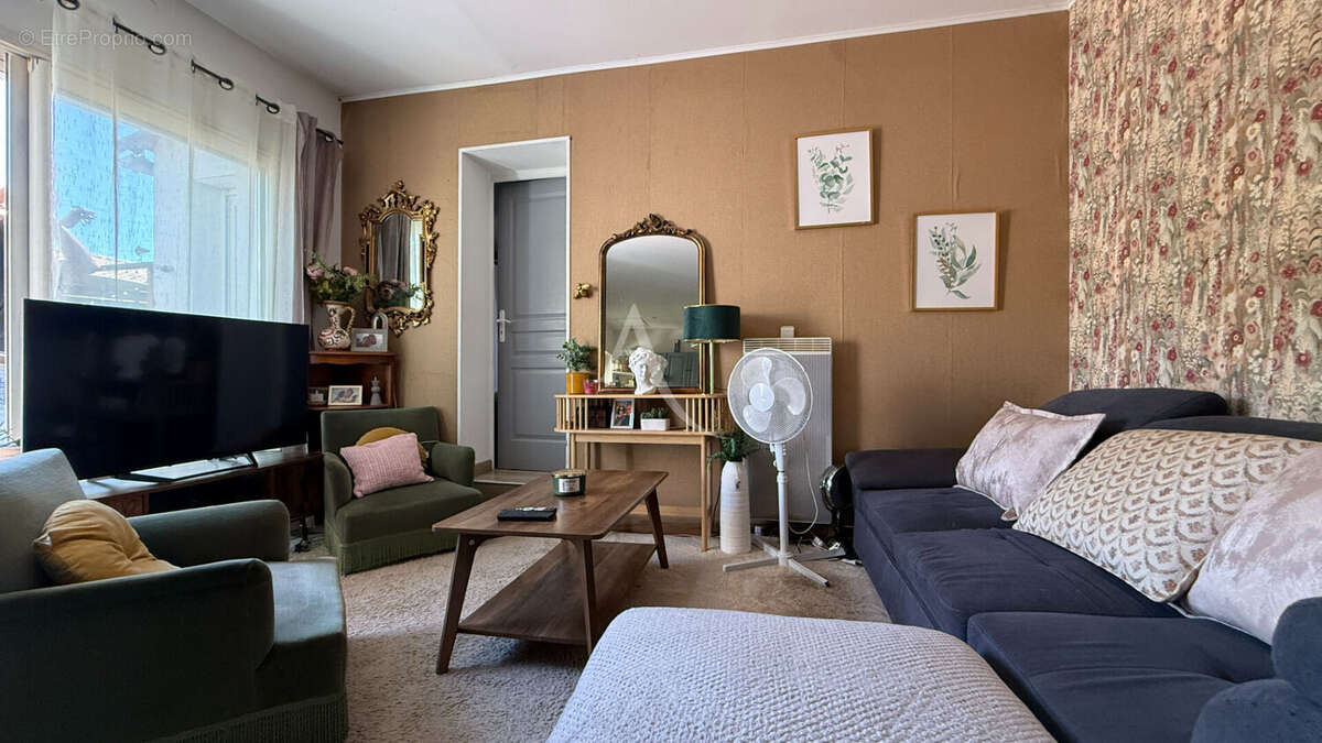 PENTAGONE LA ROCHE S/YON - Appartement Type III avec garage et cour privative - A VENDRE  Exclusivité AMANDA - photo 4