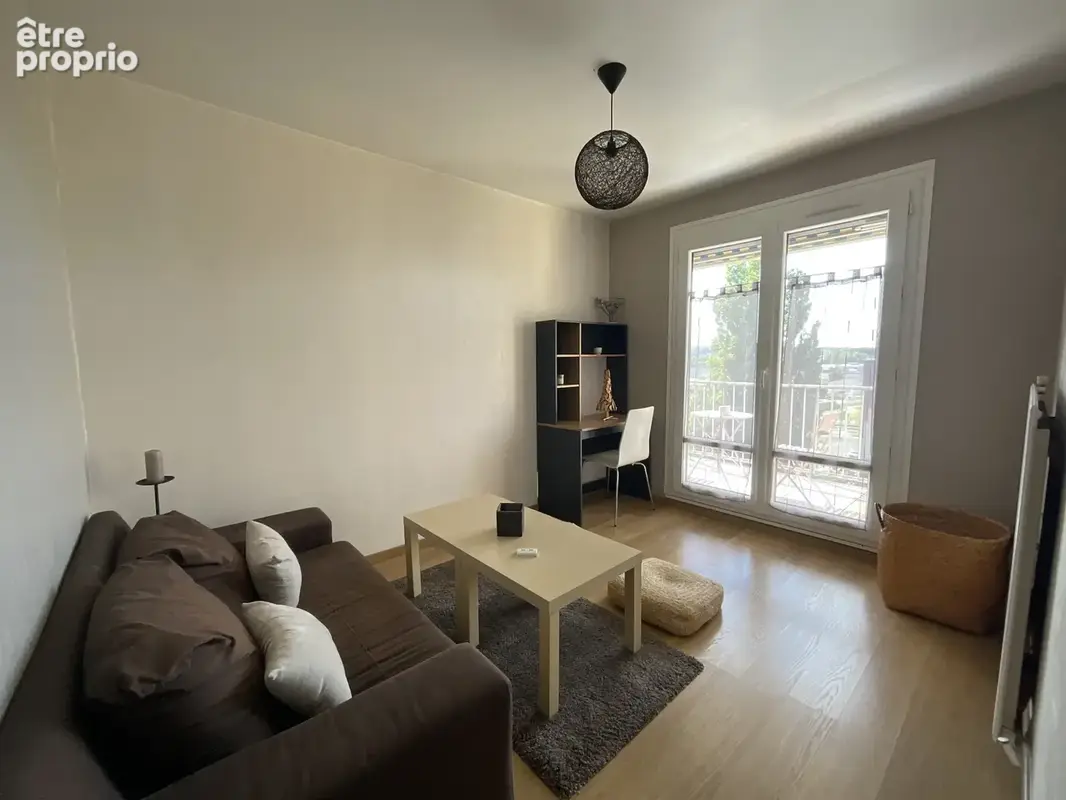 Appartement Type 4 de 71m2 au dernier étage + garage 22m2 + cave quartier Chantereine - photo 8