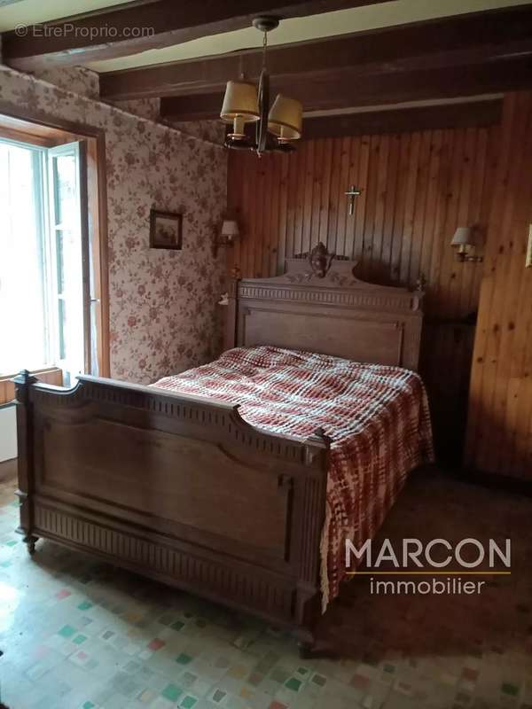 Maison à SAINT-MERD-LA-BREUILLE