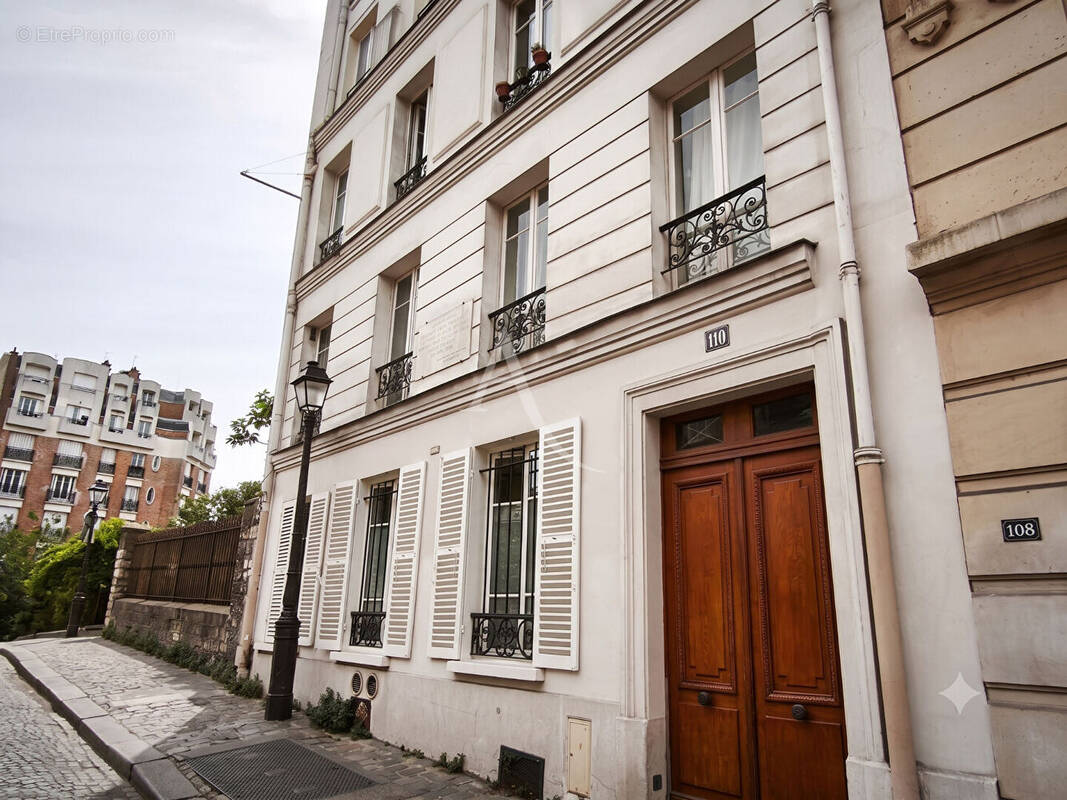 Appartement à PARIS-18E