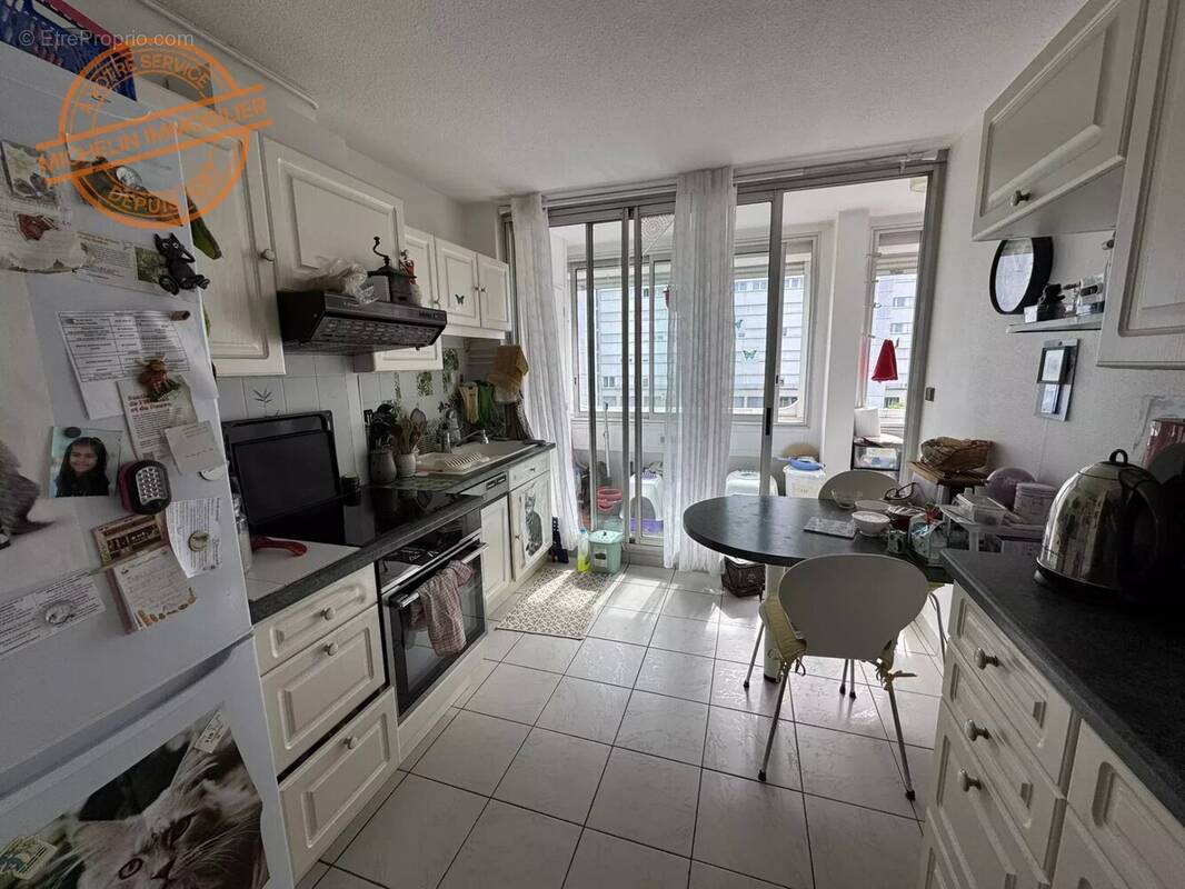 Appartement à LYON-9E