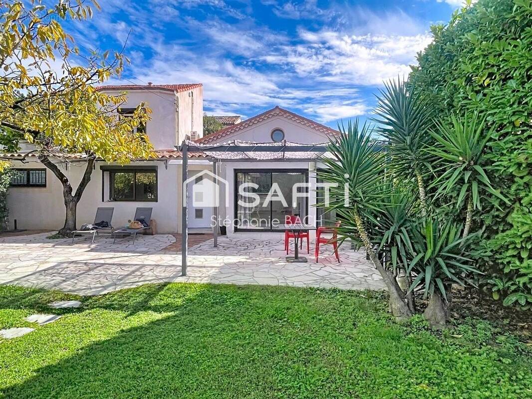 Photo 1 - Maison à MARSEILLE-12E