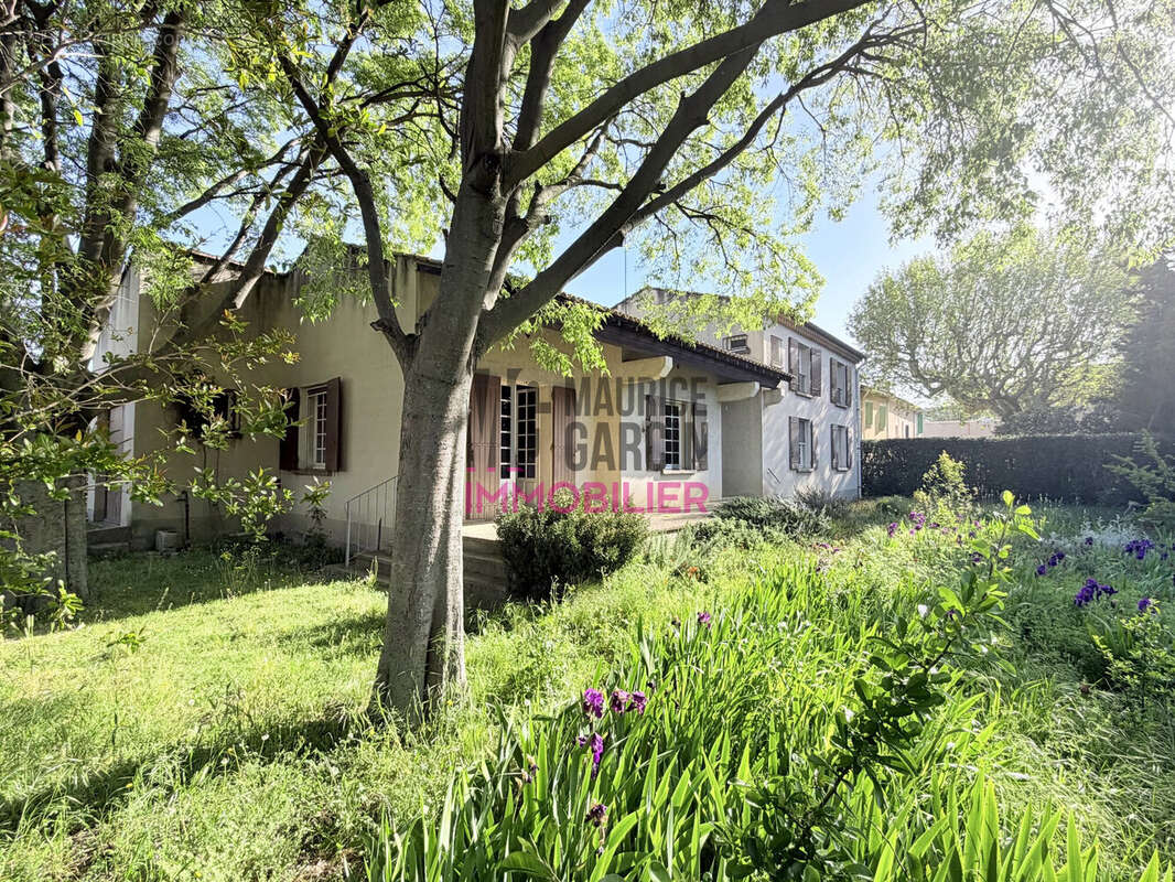 Maison à CHATEAURENARD