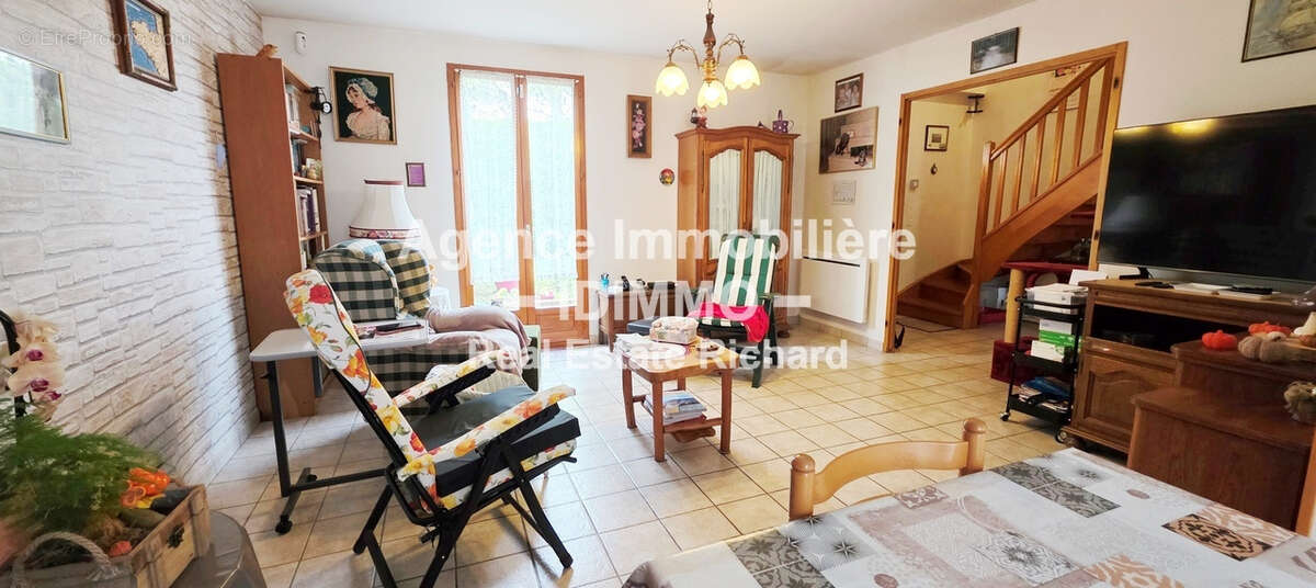 Maison à MILLY-LA-FORET