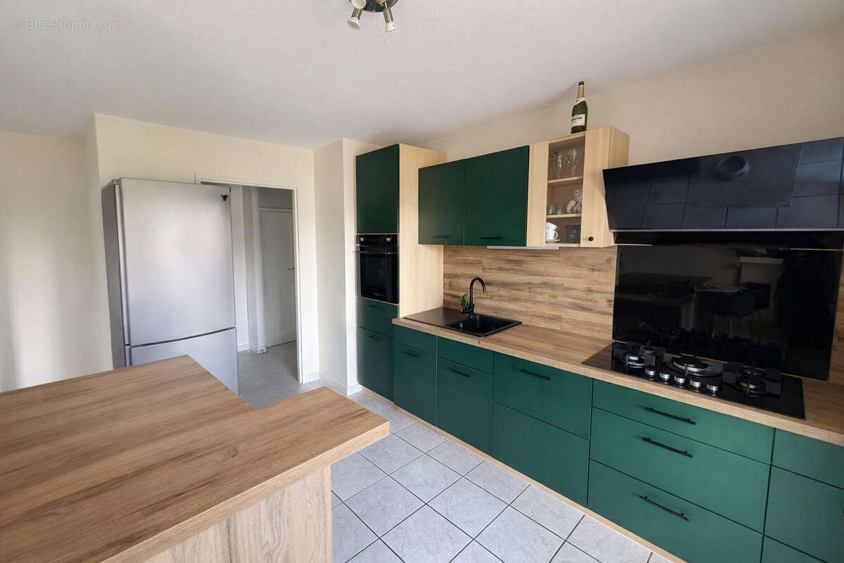 Appartement à VETRAZ-MONTHOUX