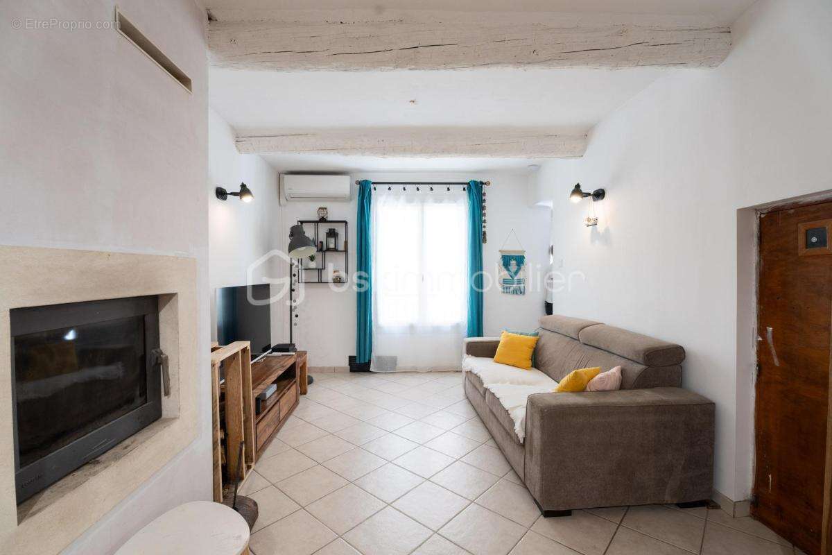 Maison à EYGUIERES