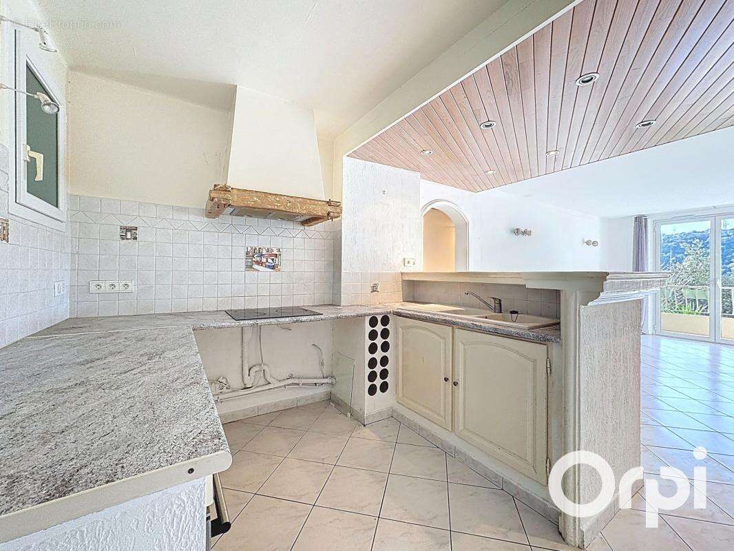 Appartement à VILLENEUVE-LOUBET