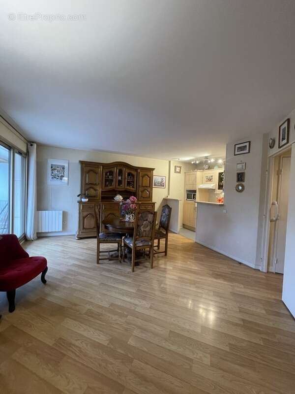 Appartement à LEVALLOIS-PERRET