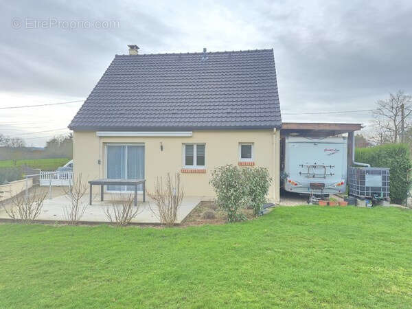 Maison à NEUFCHATEL-EN-BRAY