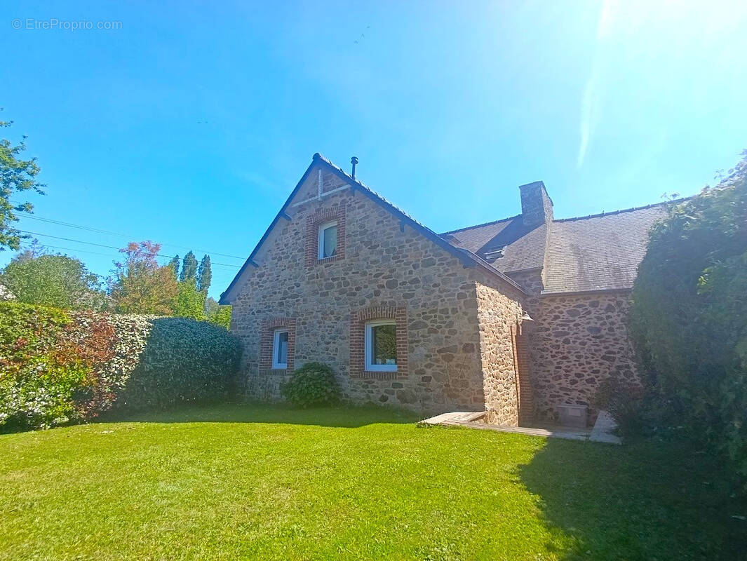 Maison à CREHEN