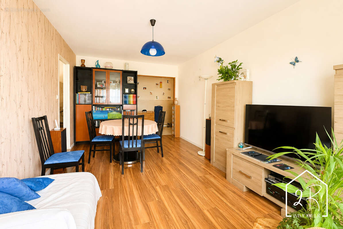 Appartement 5 pièces 101,5 m2 habitables avec loggia et cave - photo 3