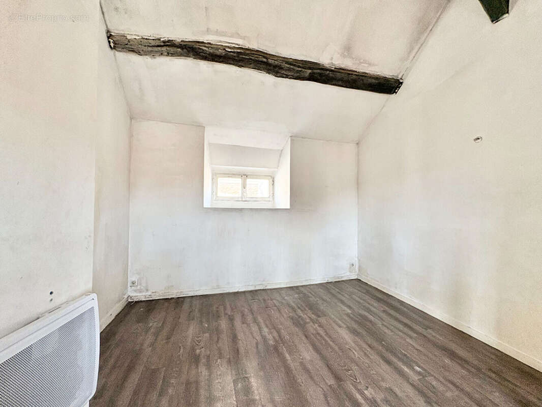 Appartement à CORBEIL-ESSONNES