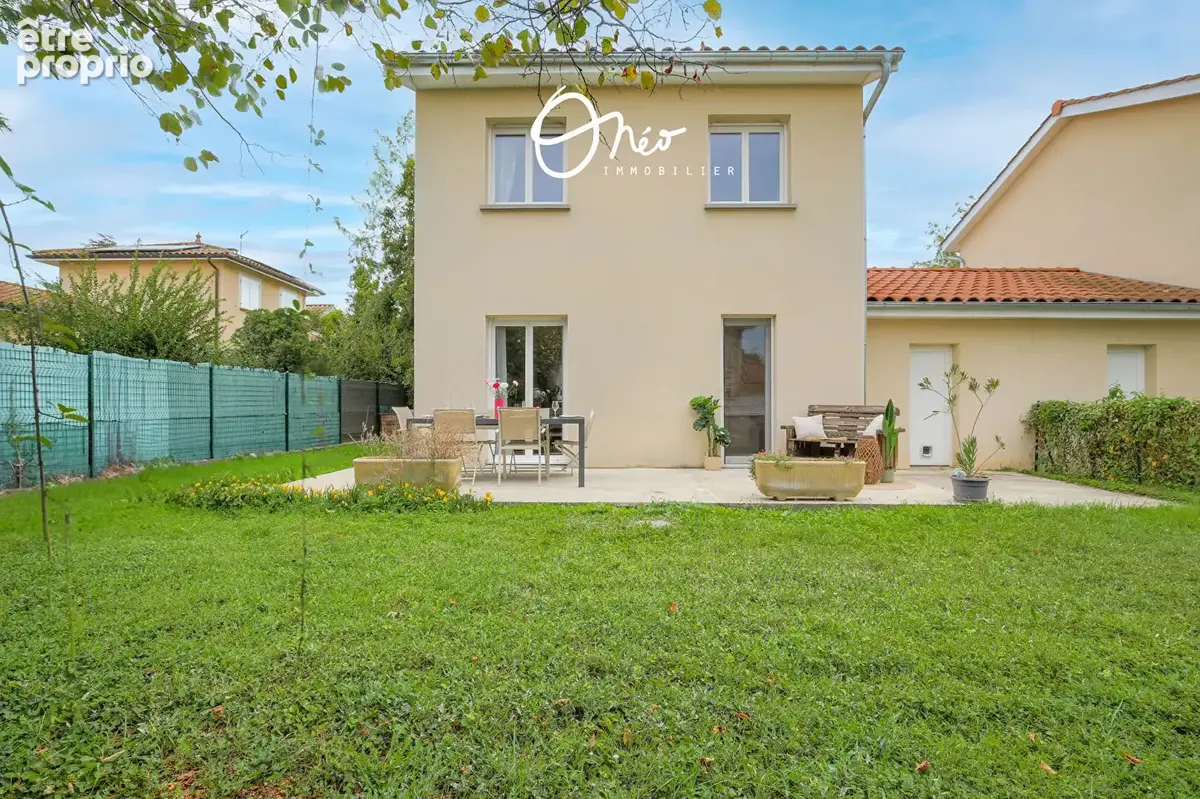 Mions coeur village - Maison 4 pièces de 85 m2 avec garage - photo 3