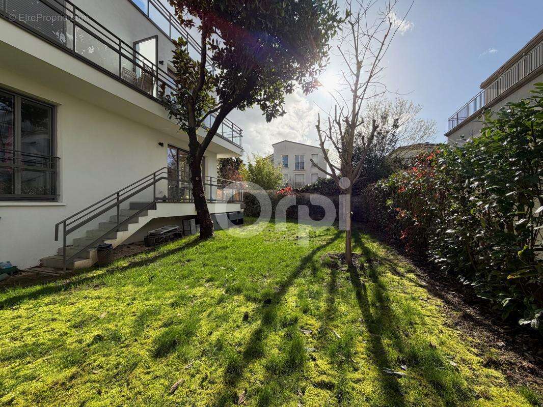 Appartement à NOGENT-SUR-MARNE