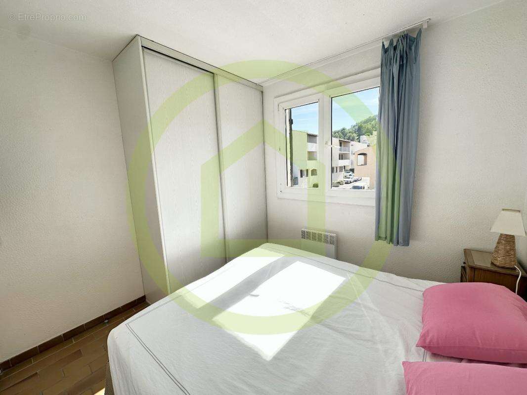 Appartement à SAINT-CYR-SUR-MER