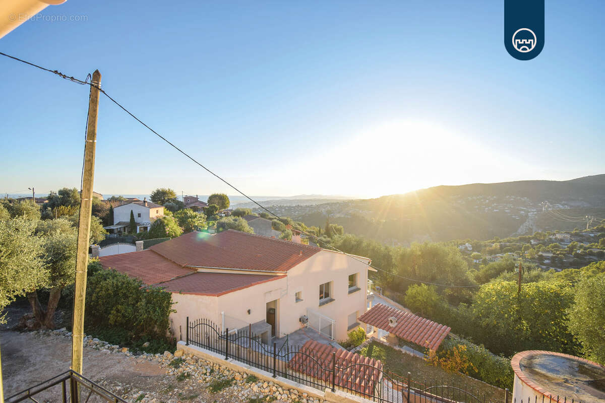 Maison à SAINT-ANDRE-DE-LA-ROCHE