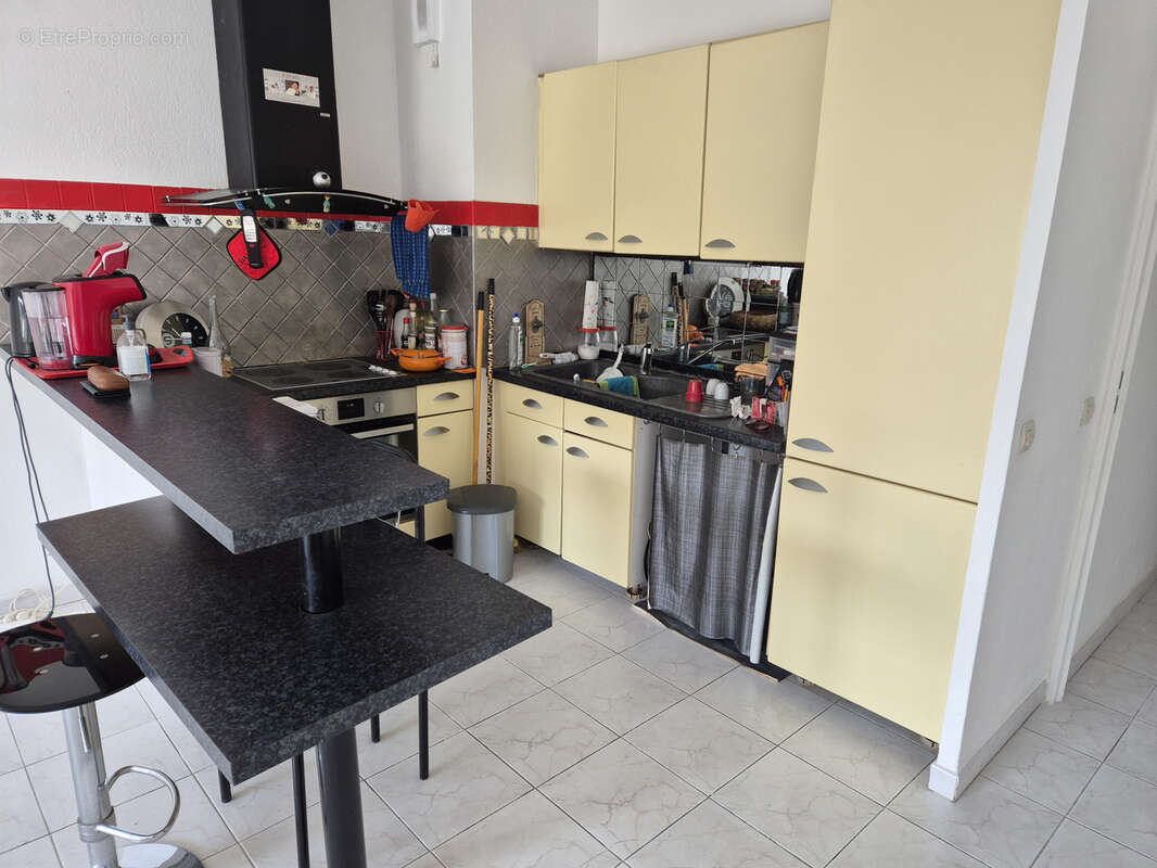 Appartement à SAINT-LAURENT-DU-VAR