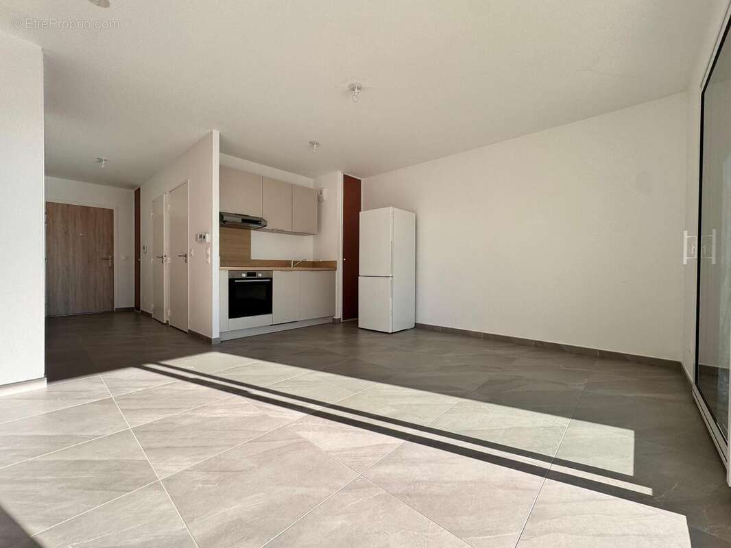   - Appartement à SAINT-CYR-AU-MONT-D&#039;OR