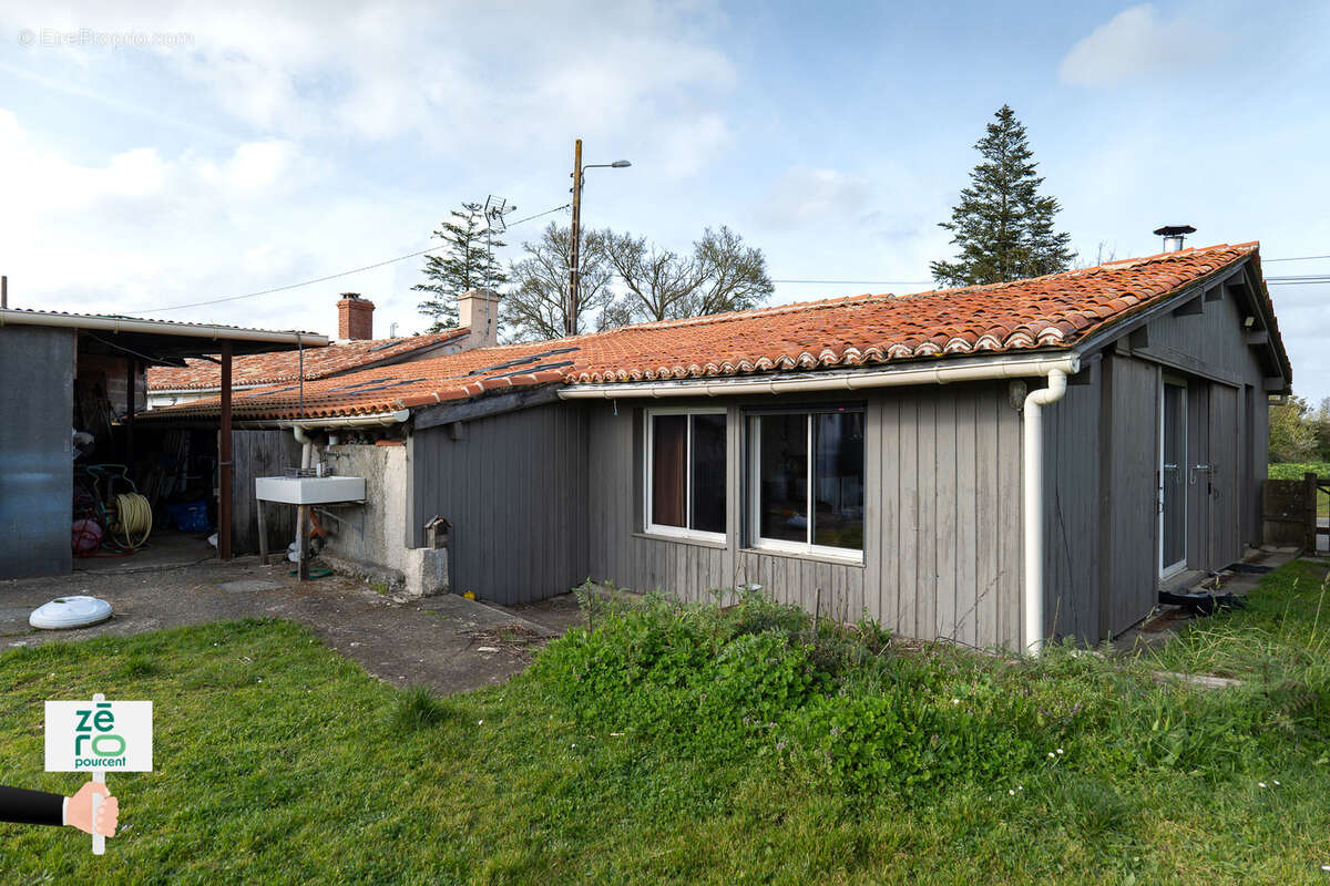 Maison à LAIROUX