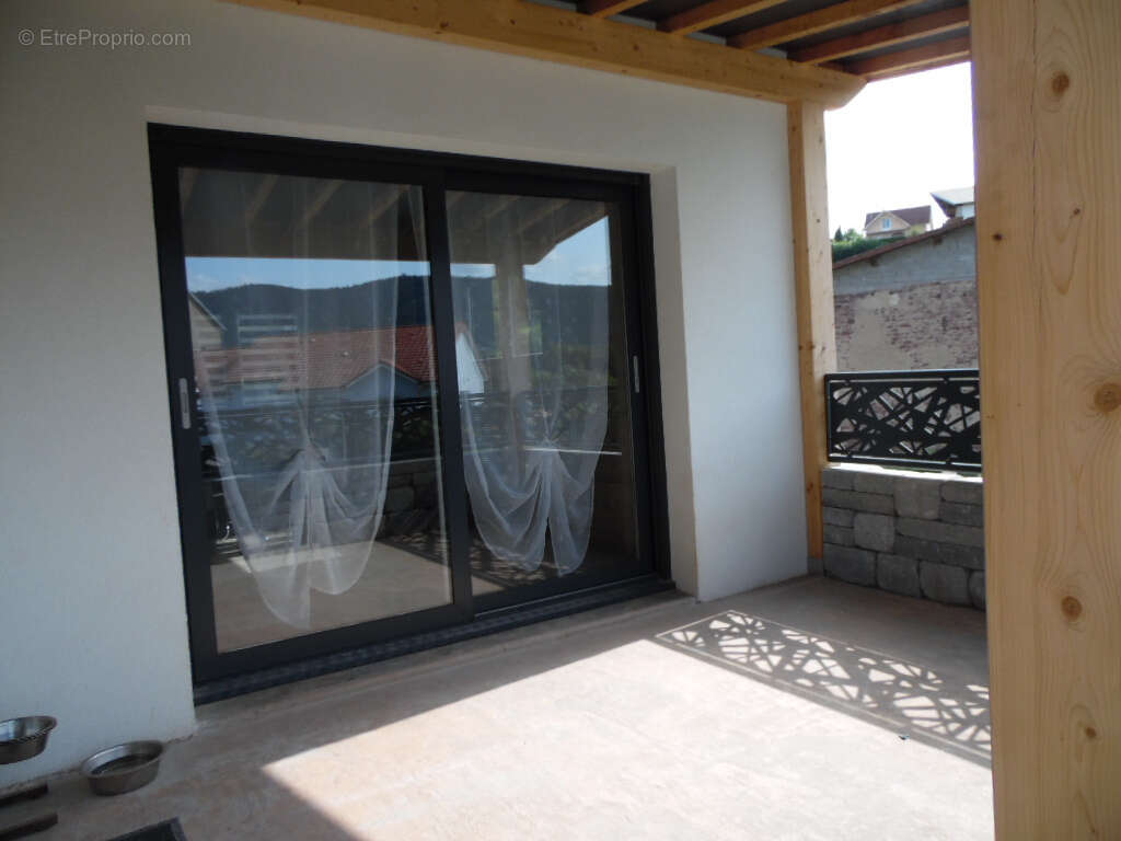 Maison à VIEUX-MOULIN