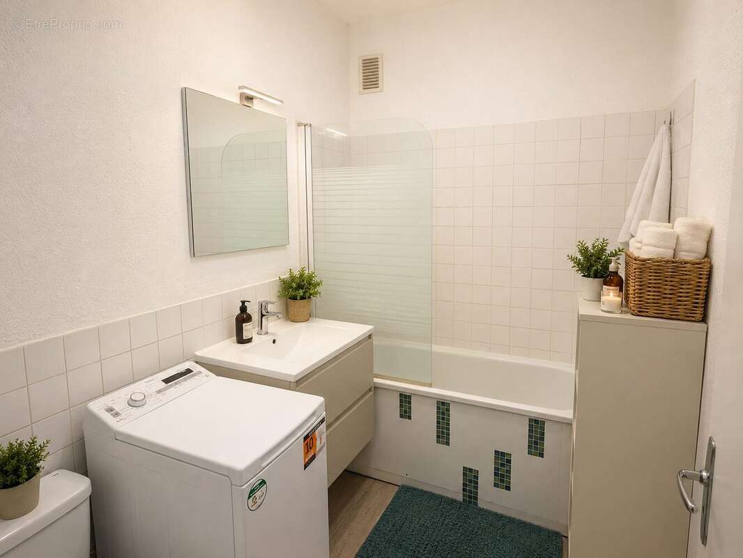 Appartement 28 m² à Fontenay-Le-Fleury  - photo 4