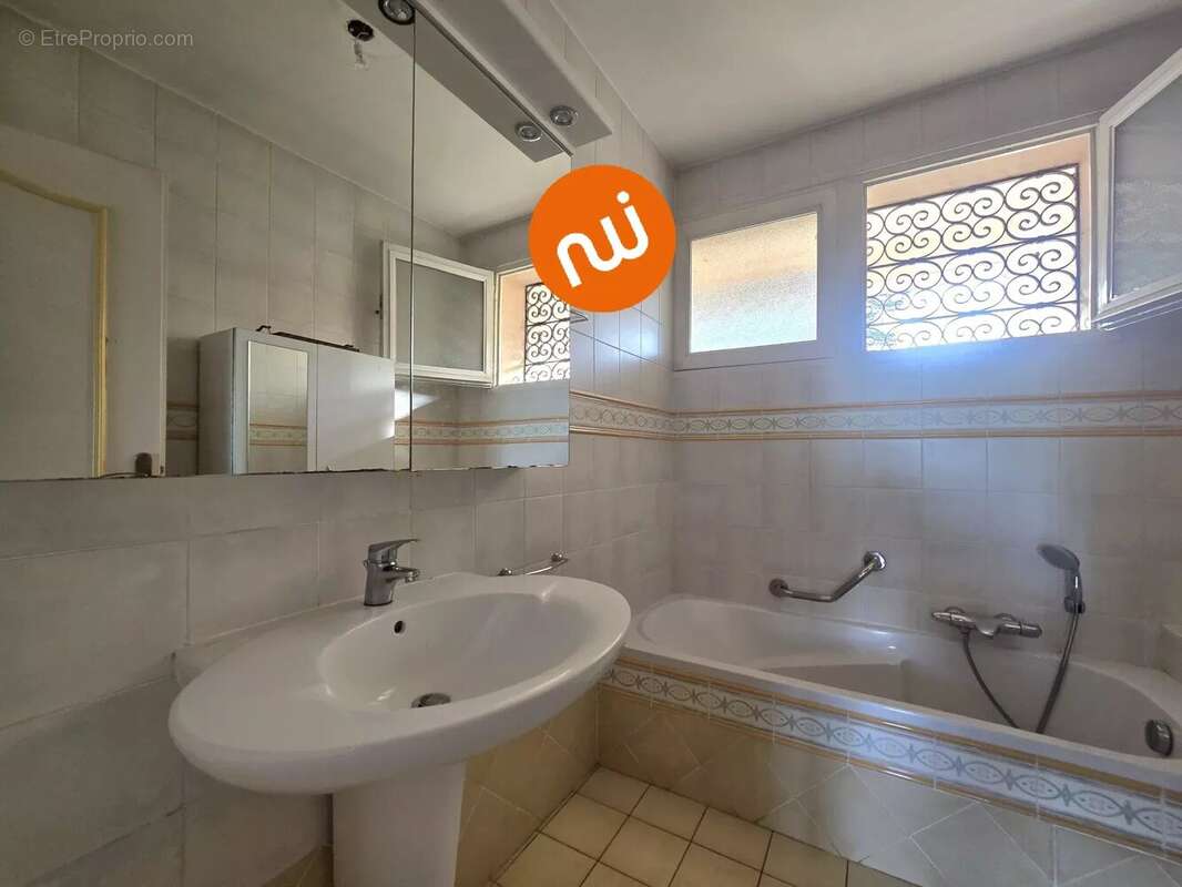 Maison à TASSIN-LA-DEMI-LUNE