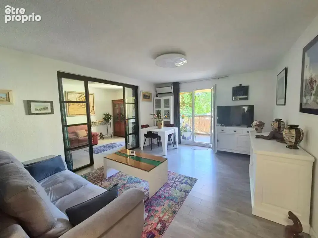 Appartement t3 centre ville- six fours - photo 2