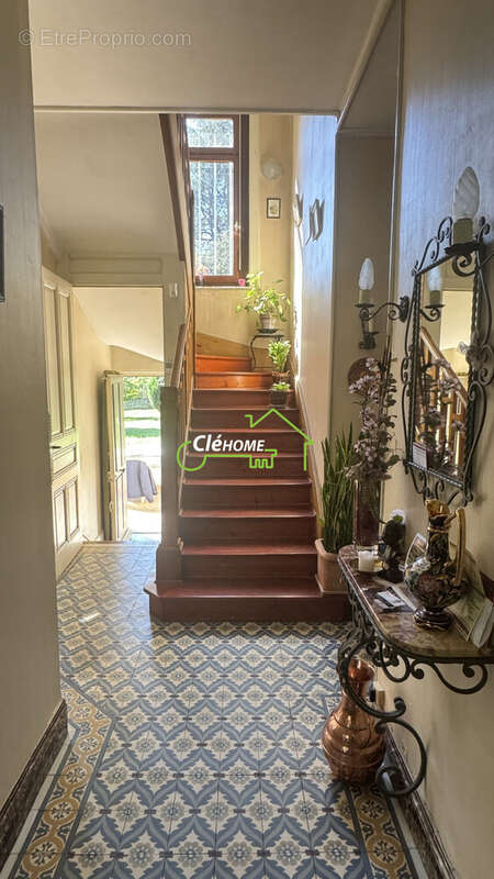 Maison à TASSIN-LA-DEMI-LUNE