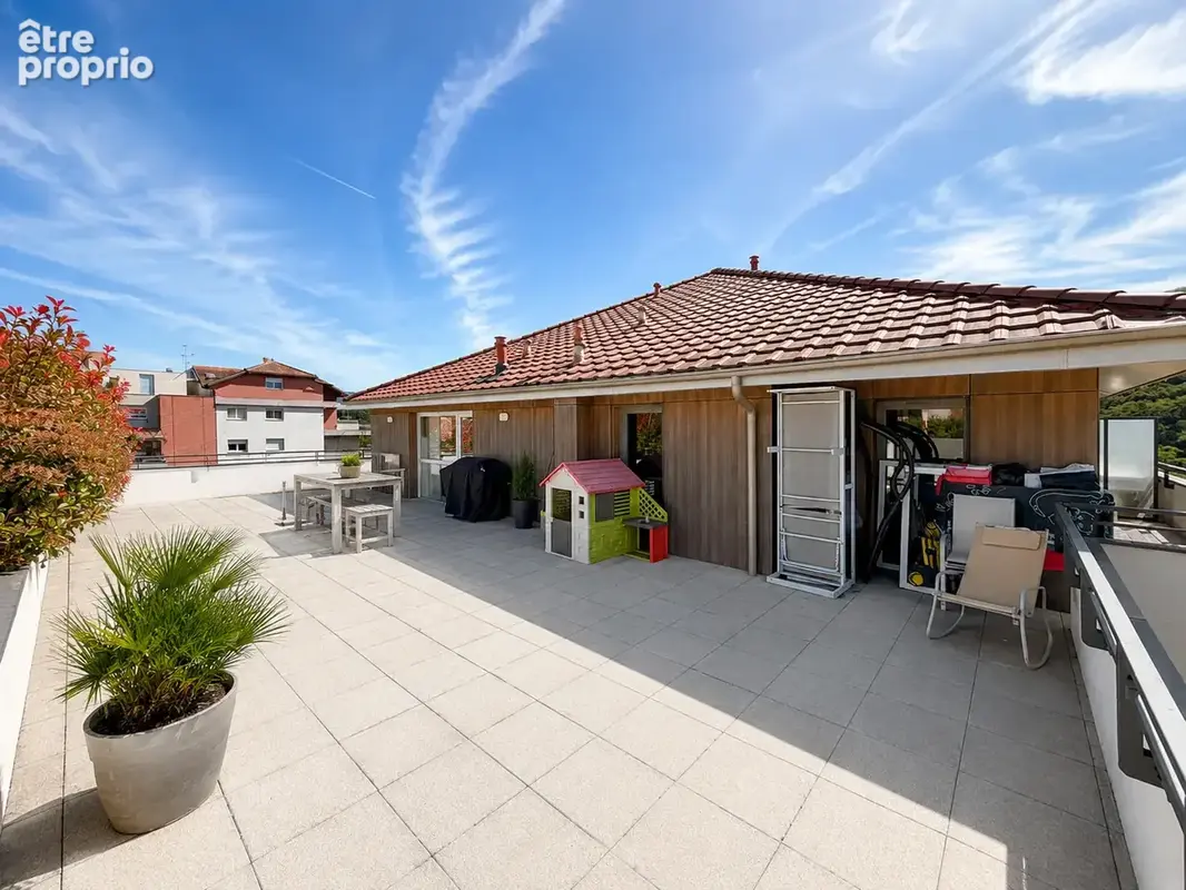 Appartement à VETRAZ-MONTHOUX