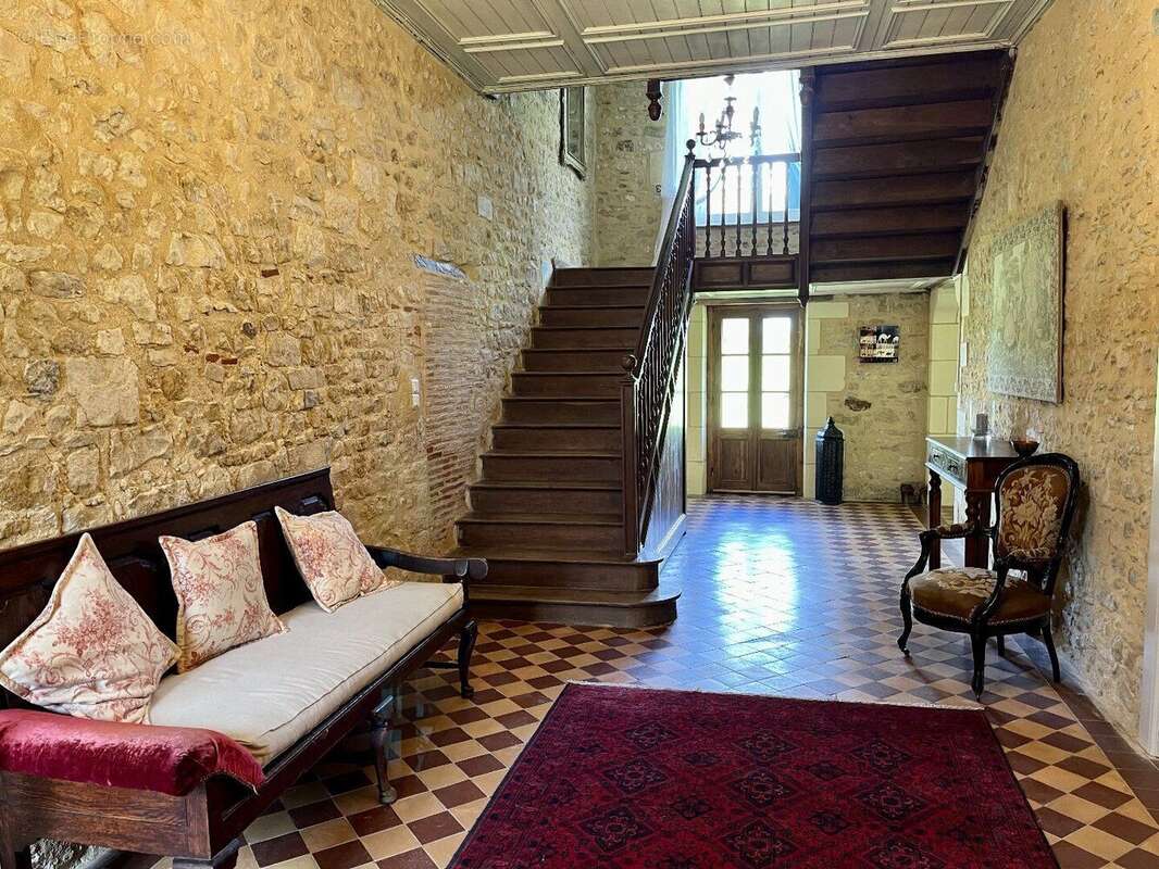 Maison à PRESSAC