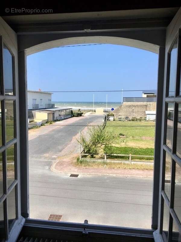 Maison à COLLEVILLE-MONTGOMERY