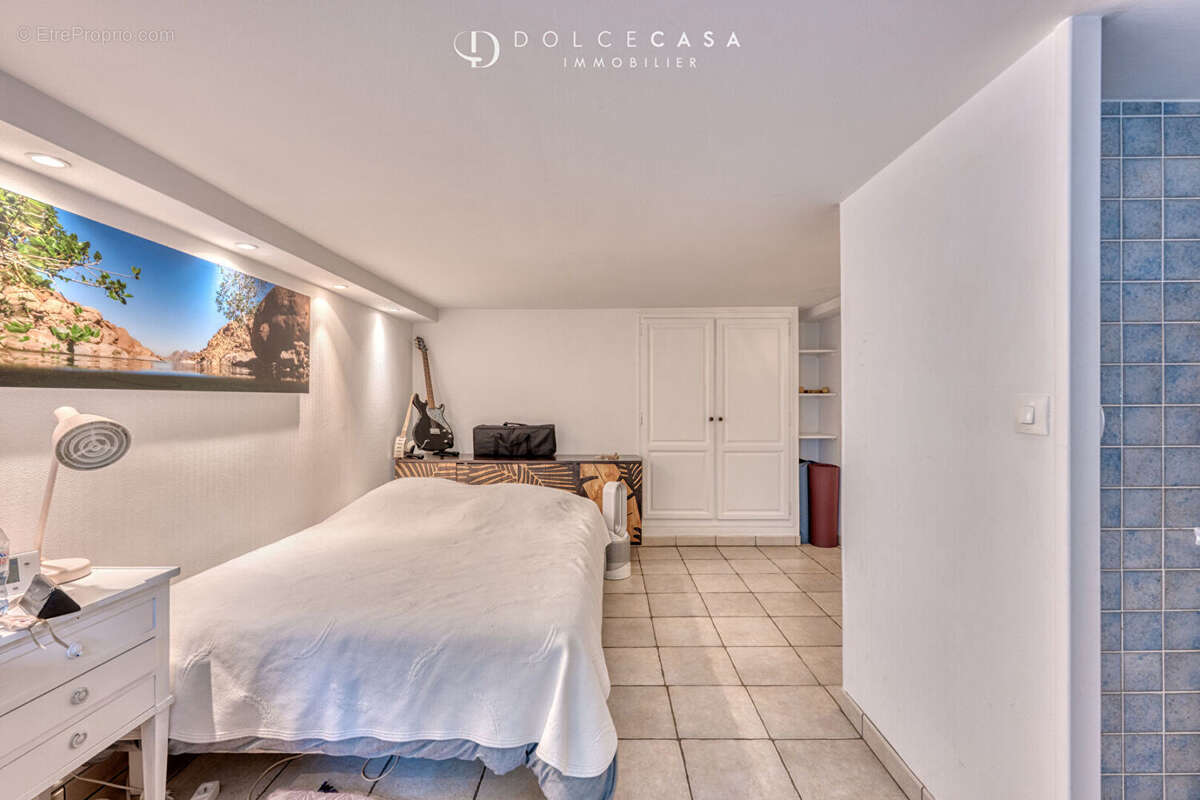 Maison à CHAMPIGNY-SUR-MARNE