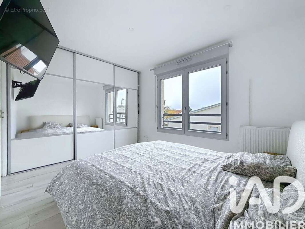 Photo 6 - Appartement à REAU