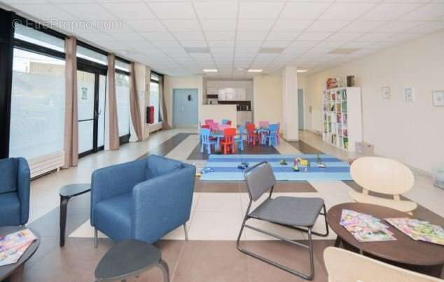 INVESTISSEMENT LOCATIF  Bobigny  Résidence Affaires Logely Residis Bobigny  7.06% de rentabilité - photo 4