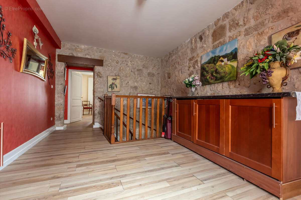 Maison à CASTELSAGRAT