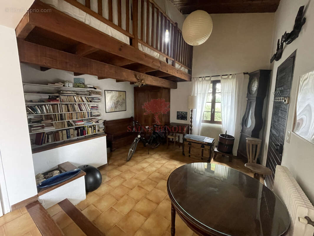 LE POUGET Propriété Agricole de 21143 m2 avec tennis et piscine et terrain de pétanque. - photo 26