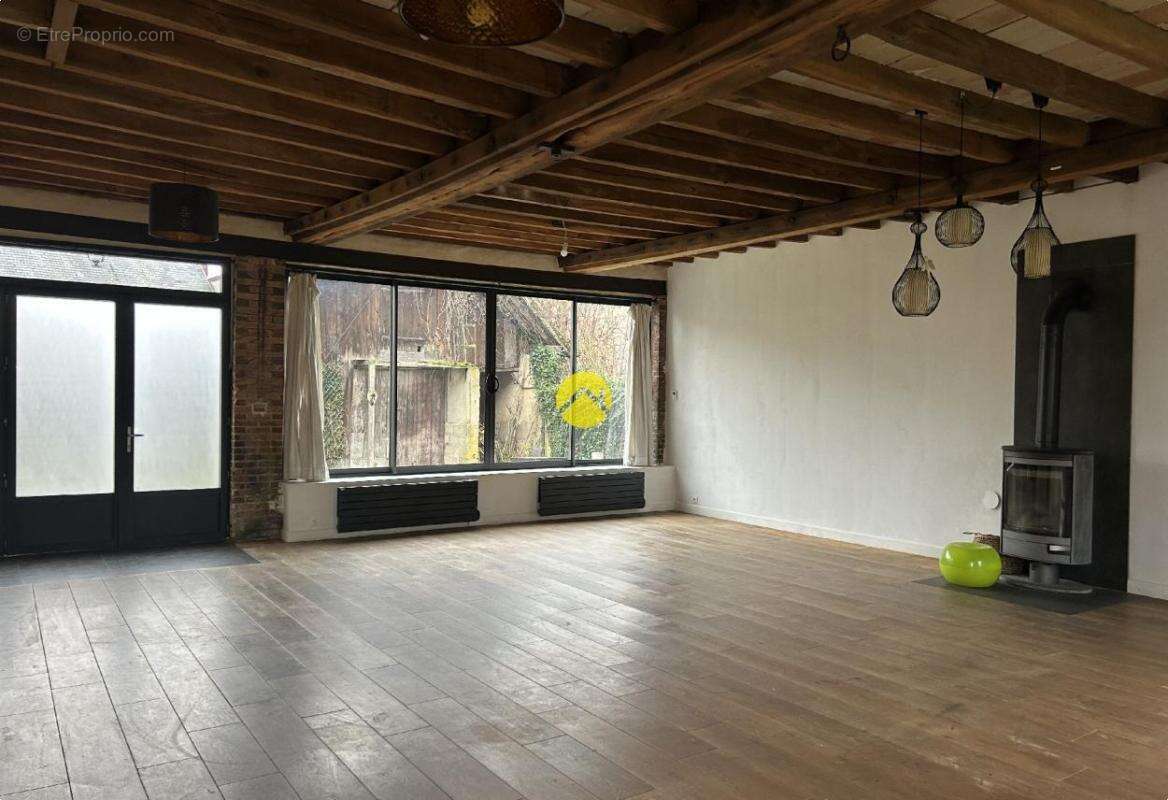 Maison à EGRISELLES-LE-BOCAGE