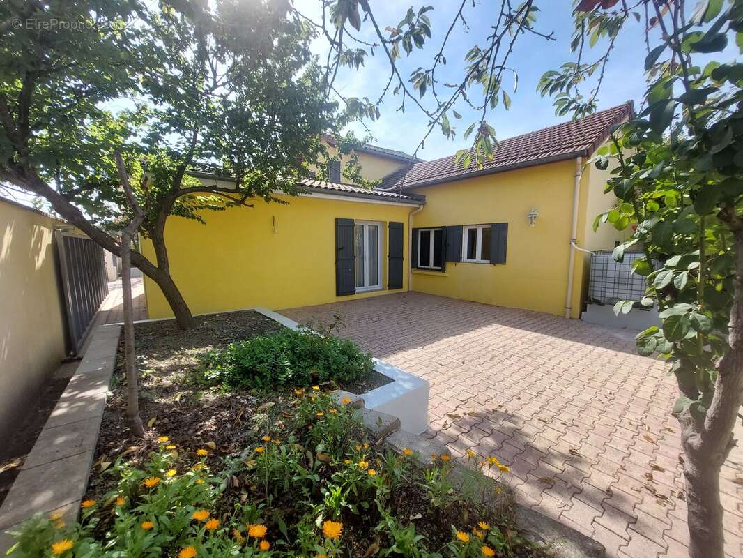 Photo 2 - Maison à MONTBRISON