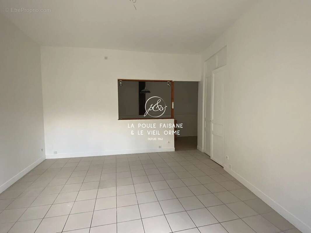 Appartement à HOUDAN