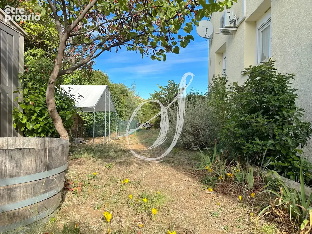 Villa de type 6, 5 chambres avec sous-sol, jardin & piscine - photo 20