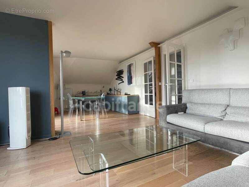 Appartement à VERSAILLES