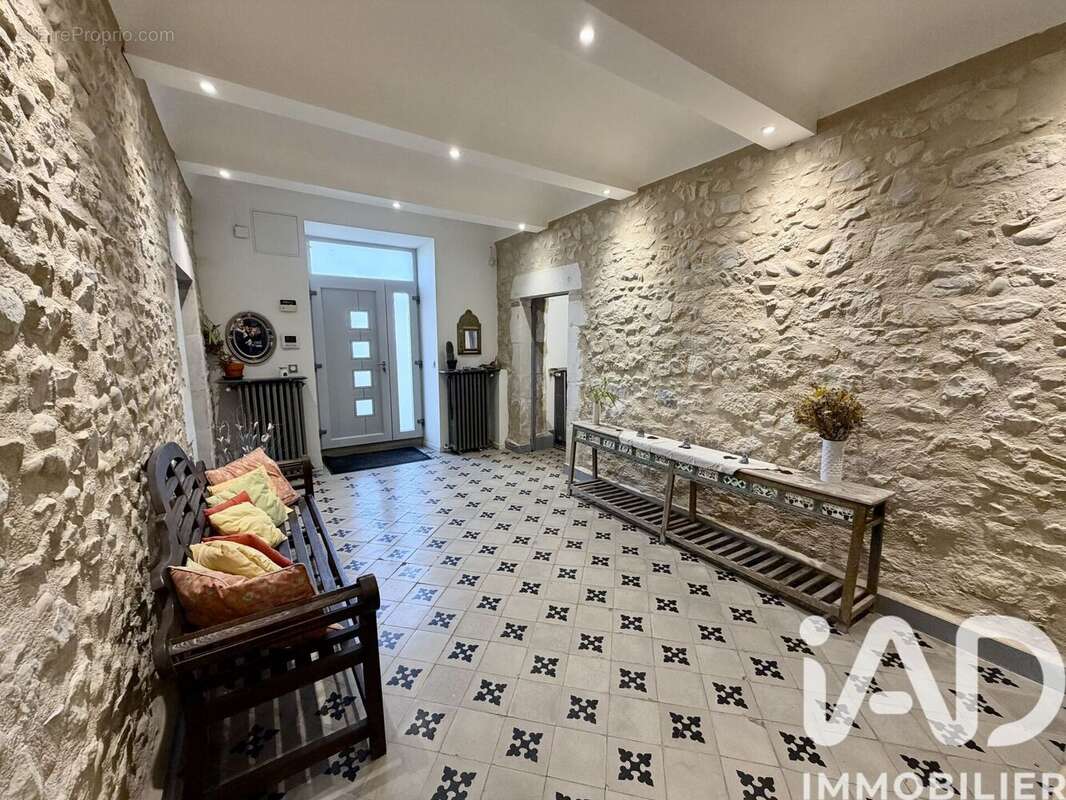 Maison 576 m² à Cliousclat  - photo 2