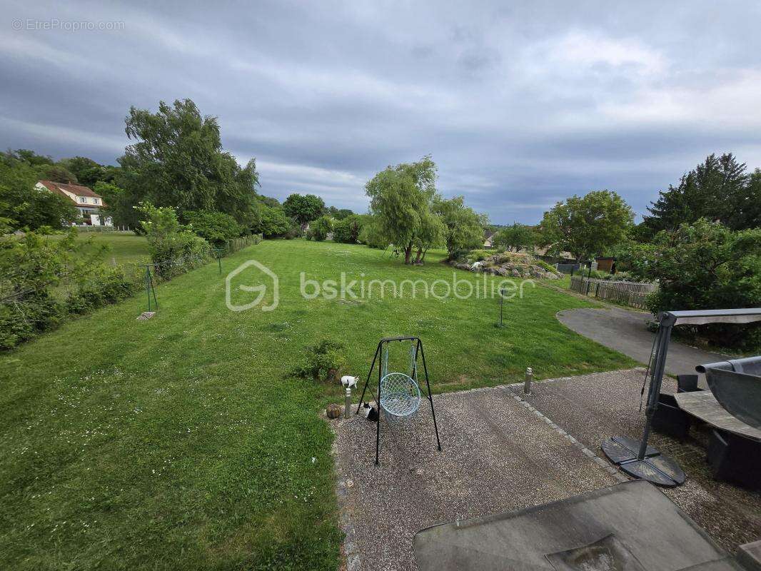 Maison à COULANGES-LES-NEVERS