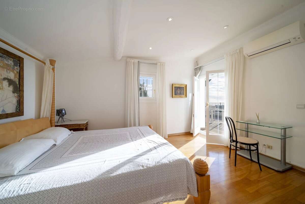 Mont leuze – villa 308 m² sur terrain de 2 550 m² – vue panoramique mer & montagnes - photo 12