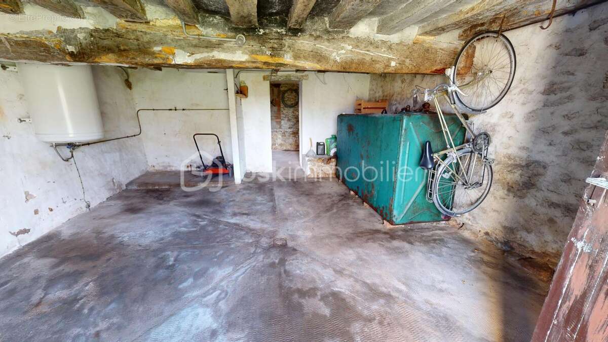 Maison à BEAUNE-LA-ROLANDE